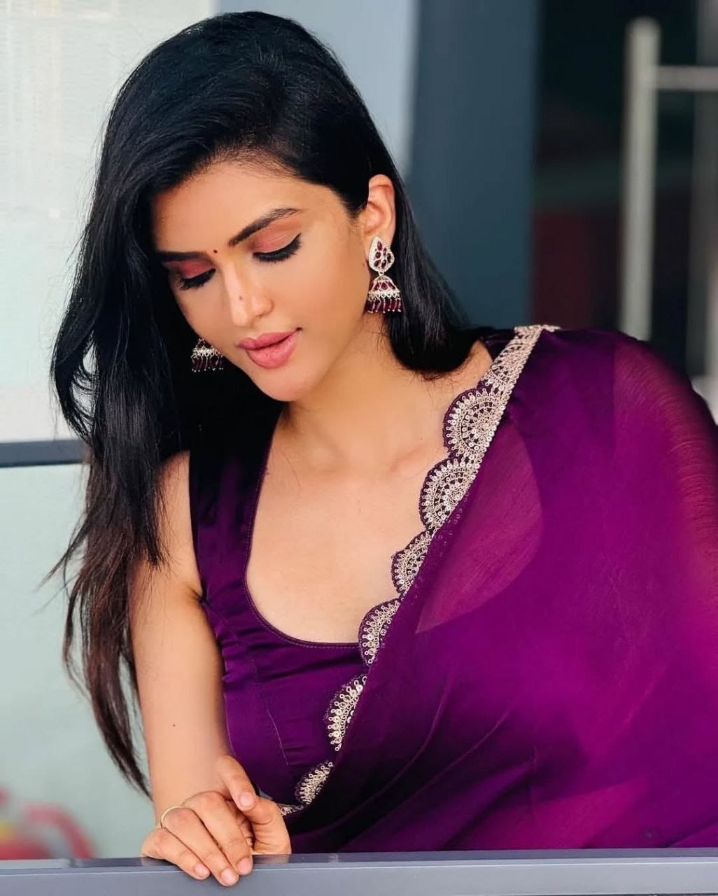 Trending Traditional Saree – Wine Color Collection with Blouse – 6.3m YNF