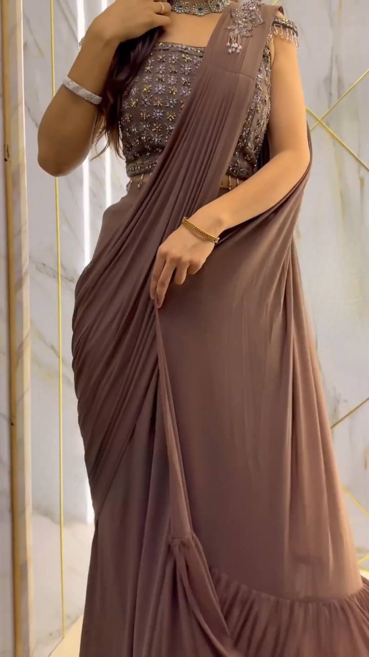 🌟Ready-to-Wear Faux Georgette Saree with Sequin Embroidery & Full-Stitched Blouse YNF