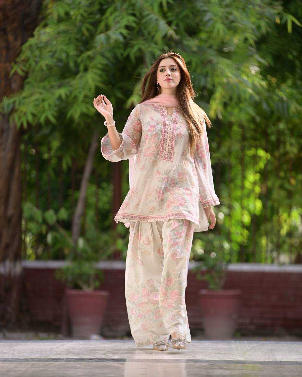 Floral Elegance Ensemble